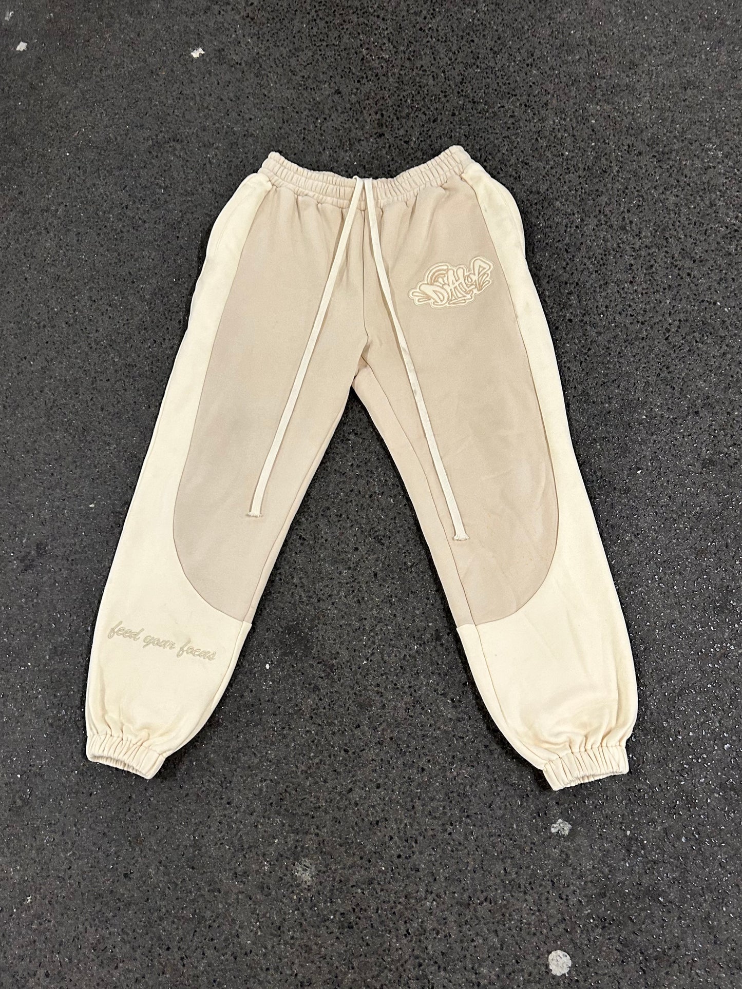 CREAM SPLICED JOGGER