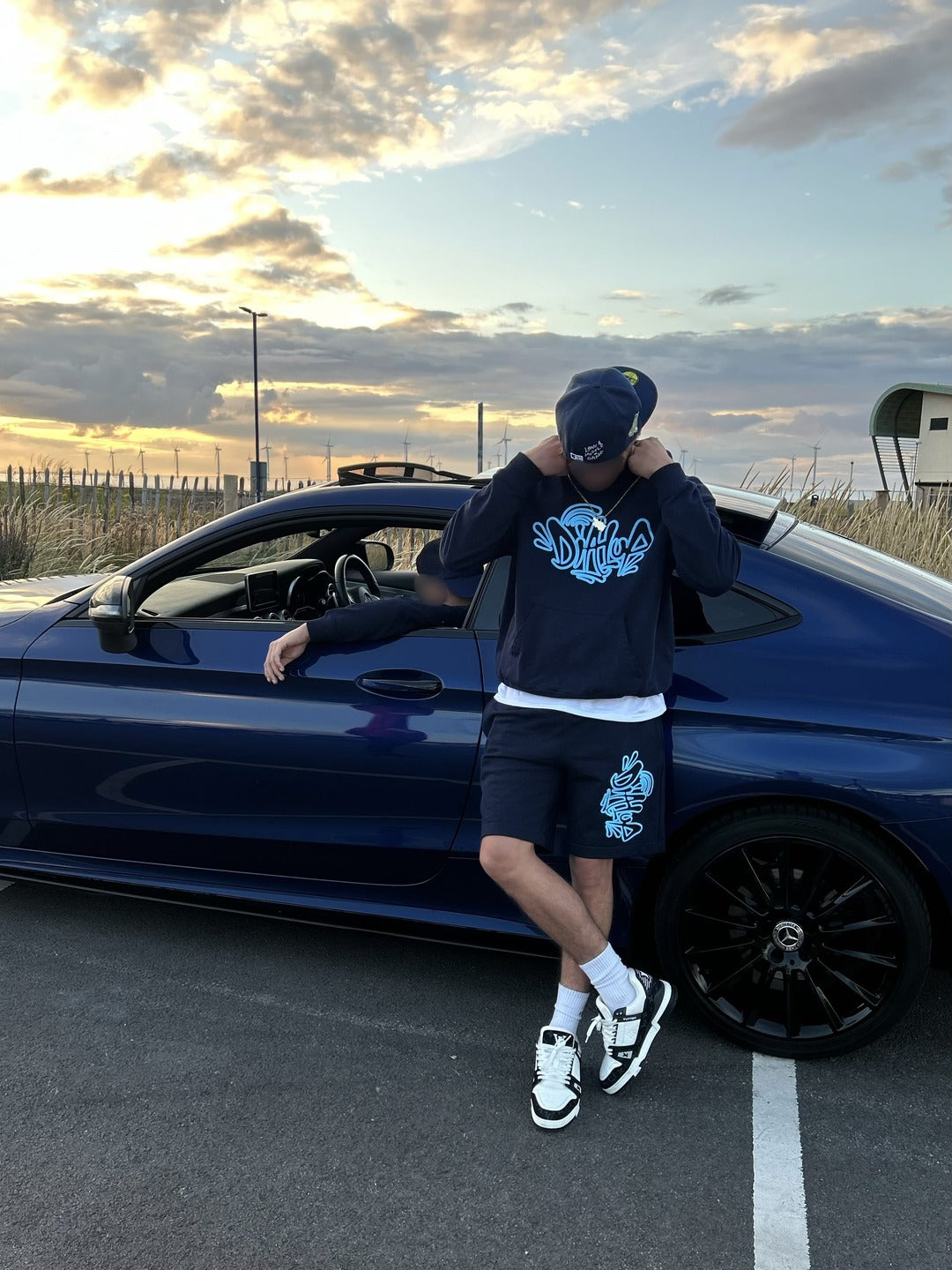 NAVY OUTLINE HOODIE